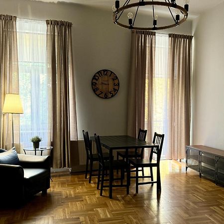 Cent Hostel Lublin Exteriör bild