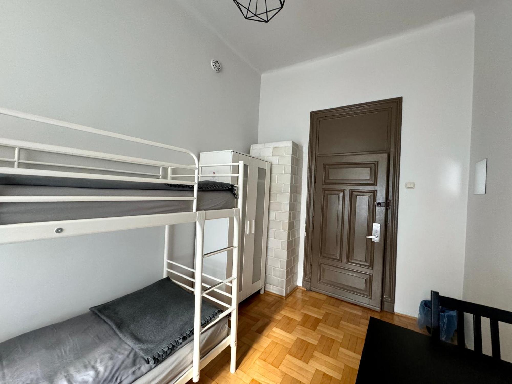 Cent Hostel Lublin Exteriör bild