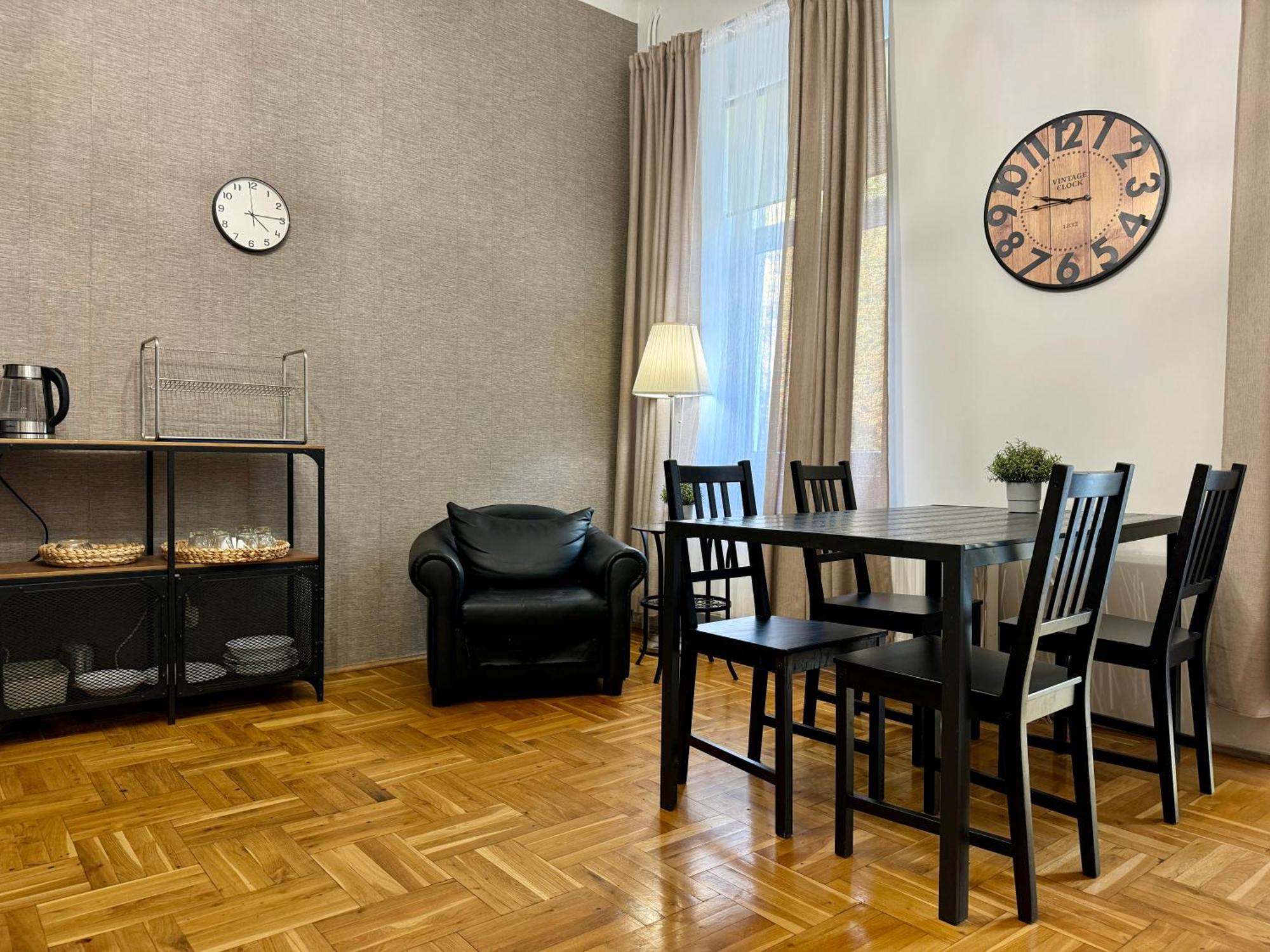 Cent Hostel Lublin Exteriör bild