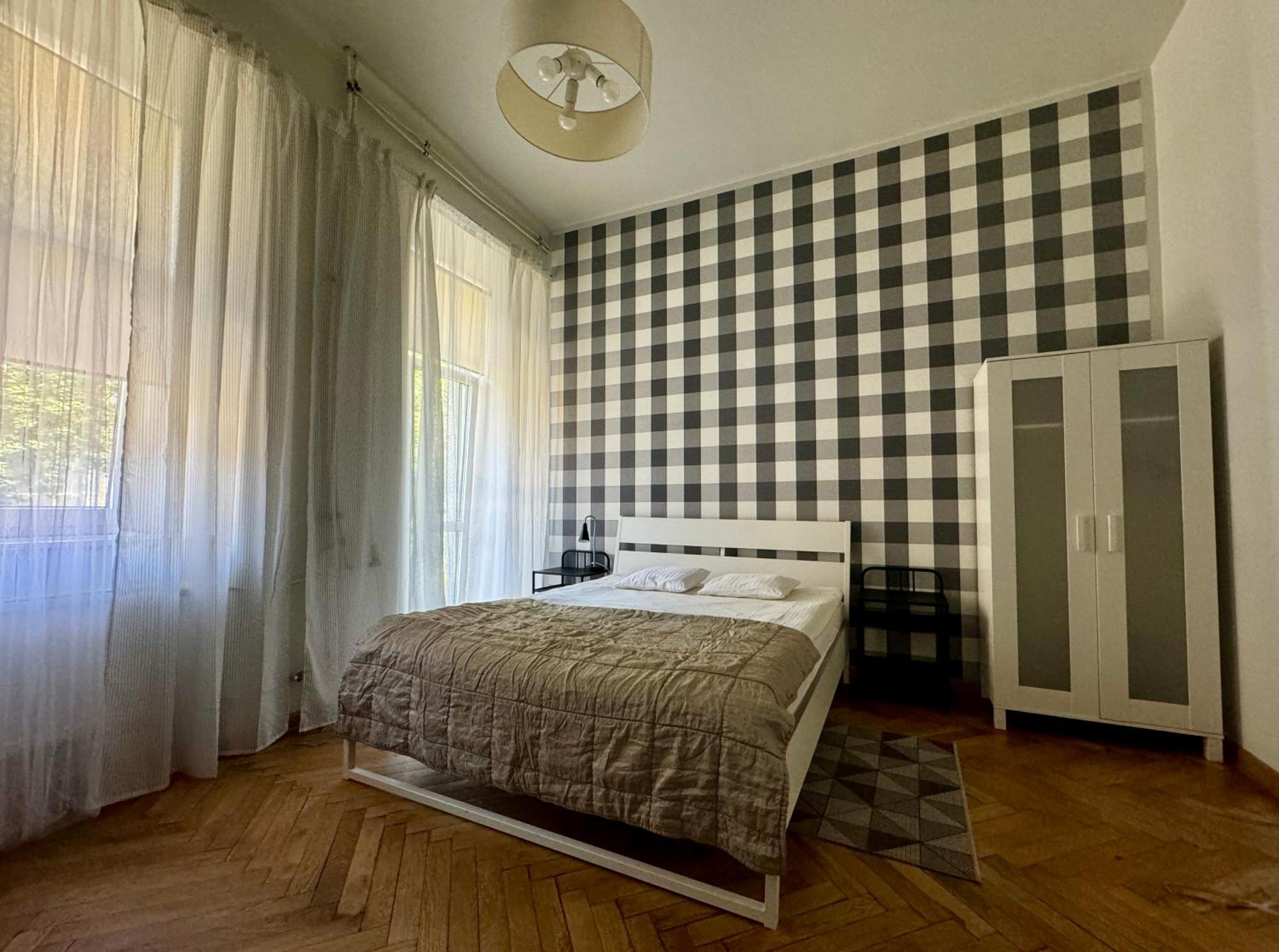 Cent Hostel Lublin Exteriör bild